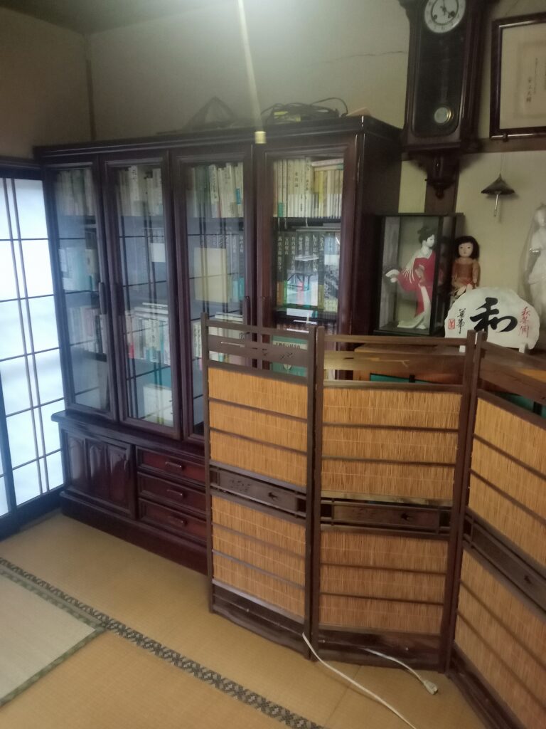 塩尻市の遺品整理 6LDK Before