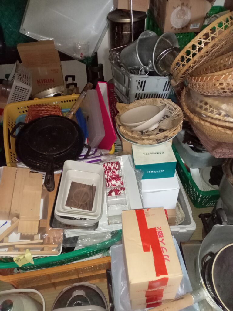 松本市の不用品処分 2K Before