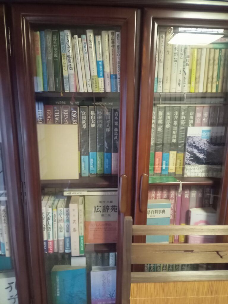 塩尻市の遺品整理 6LDK Before