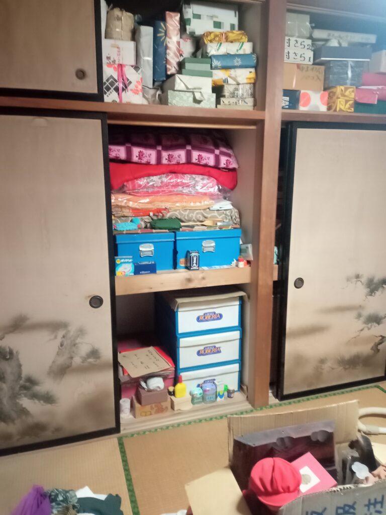 塩尻市の遺品整理 6LDK Before