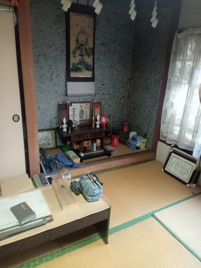 塩尻市の遺品整理 6LDK Before