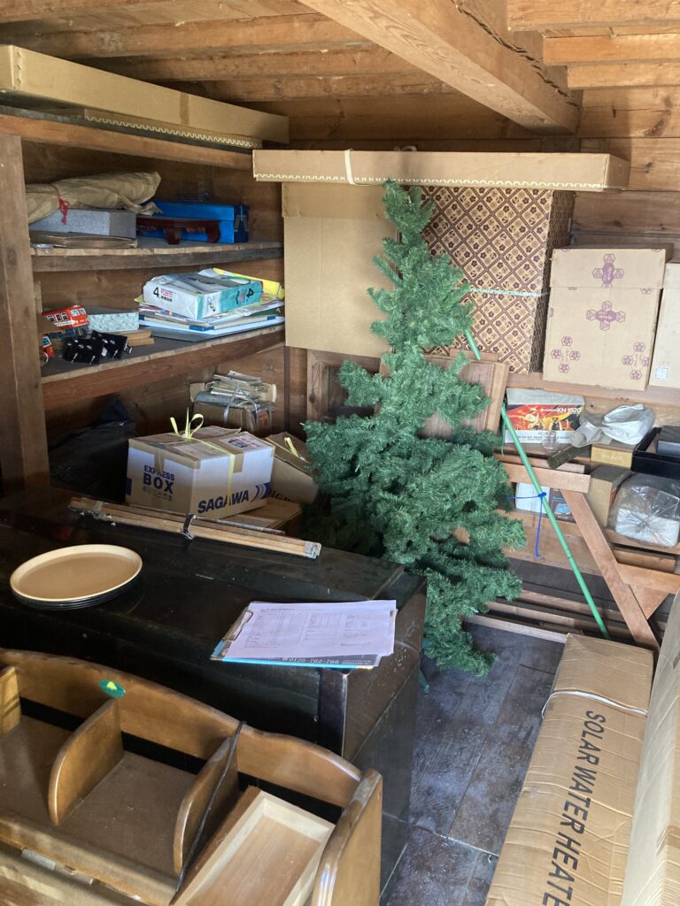 諏訪市の不用品処分 4 Before